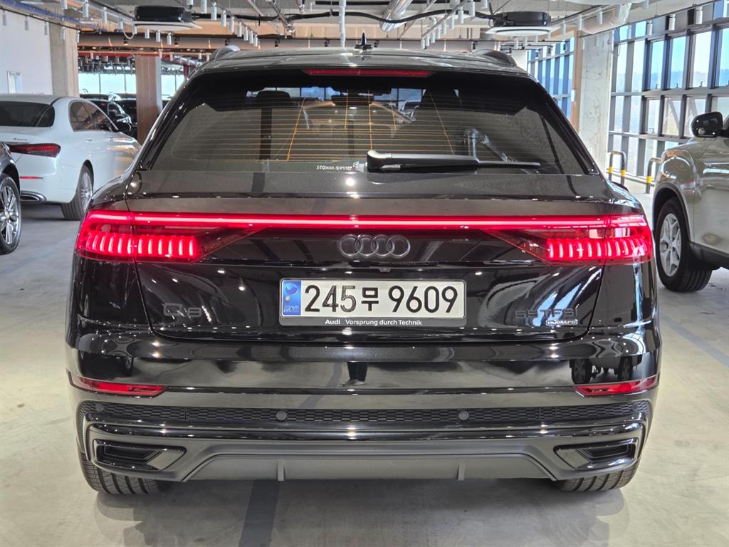 Audi Q8 55 TFSI Quattro Premium 5