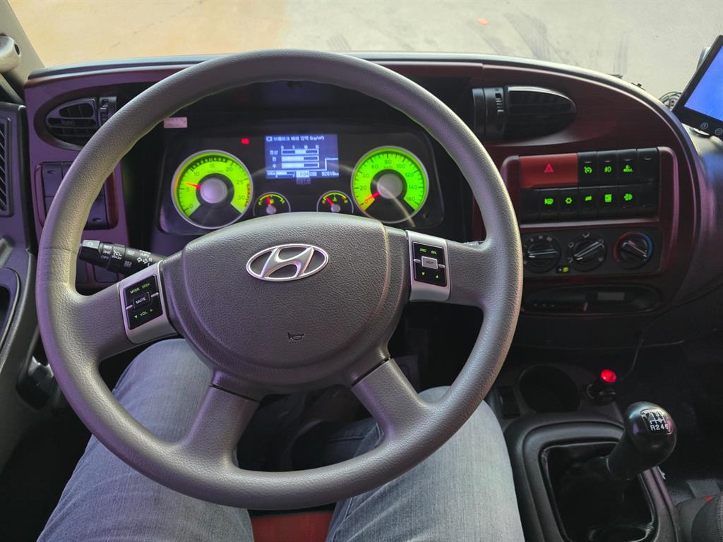 현대 메가트럭 윙바디 5톤 수동 14