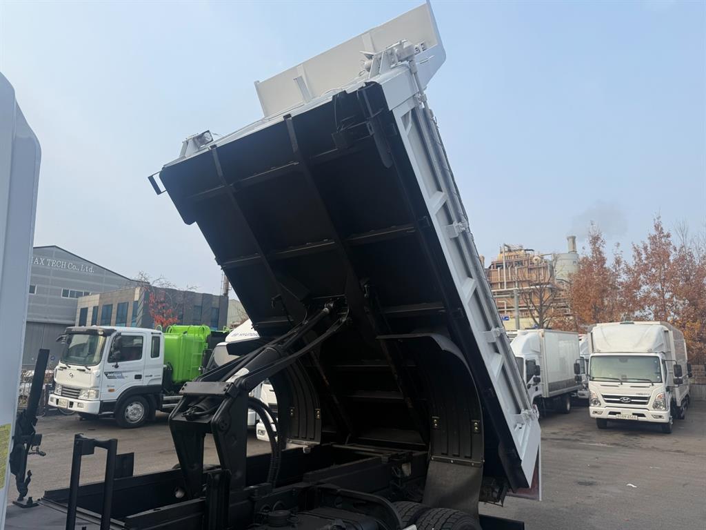 현대 메가트럭 화물덤프 4.5톤 9