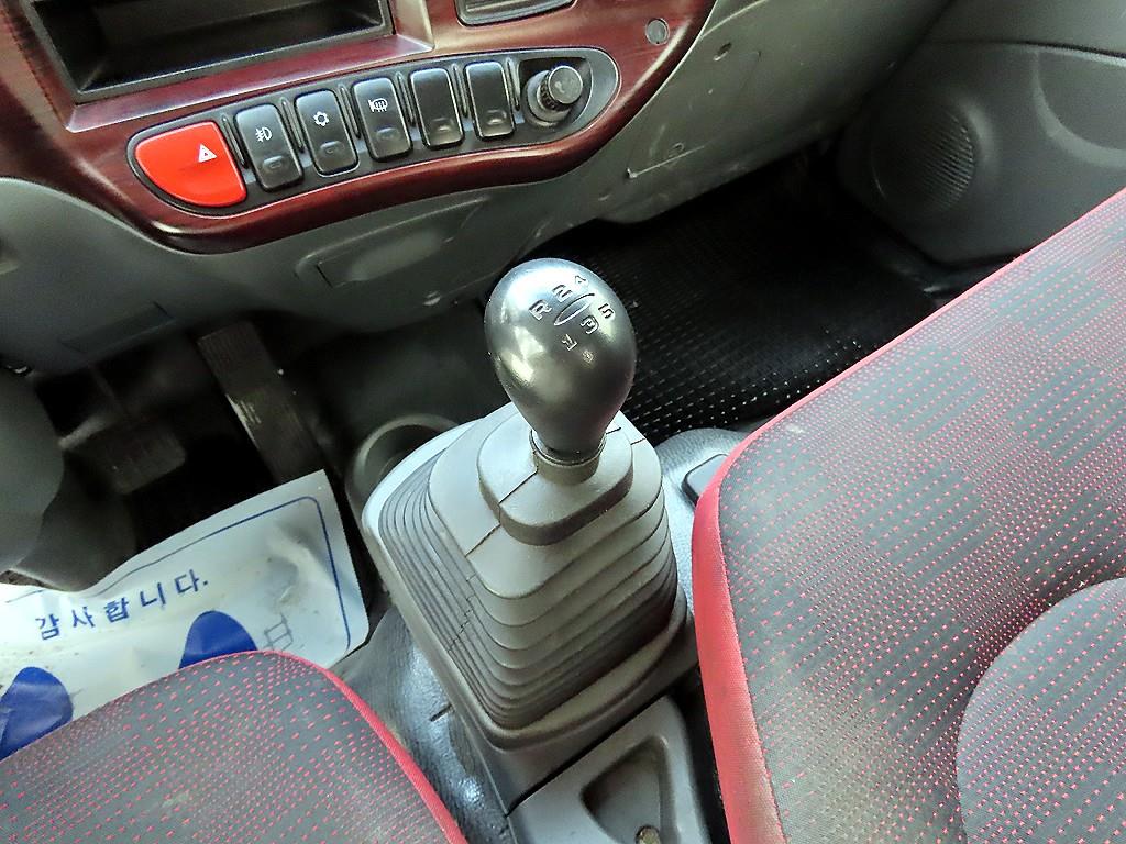 현대 마이티큐티 2.5톤 카고 9