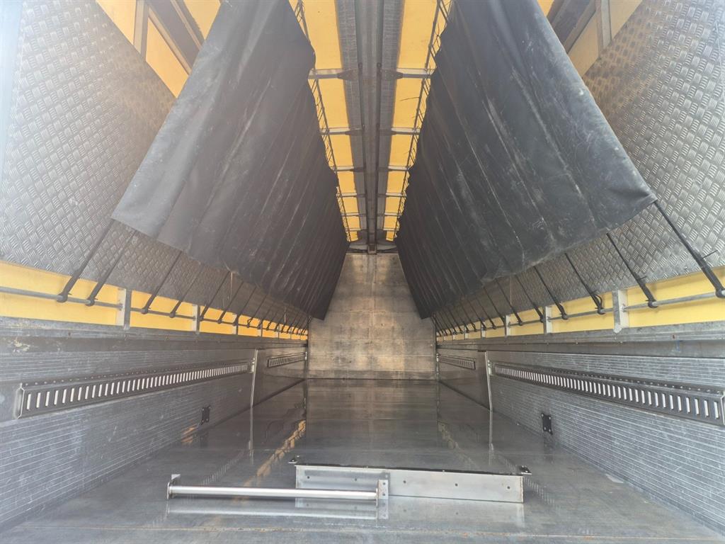 현대 메가트럭 윙바디 5톤 수동 5