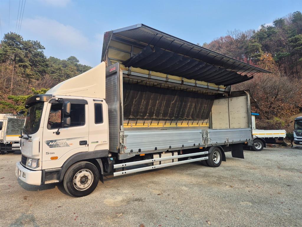 현대 메가트럭 윙바디 5톤 수동 8