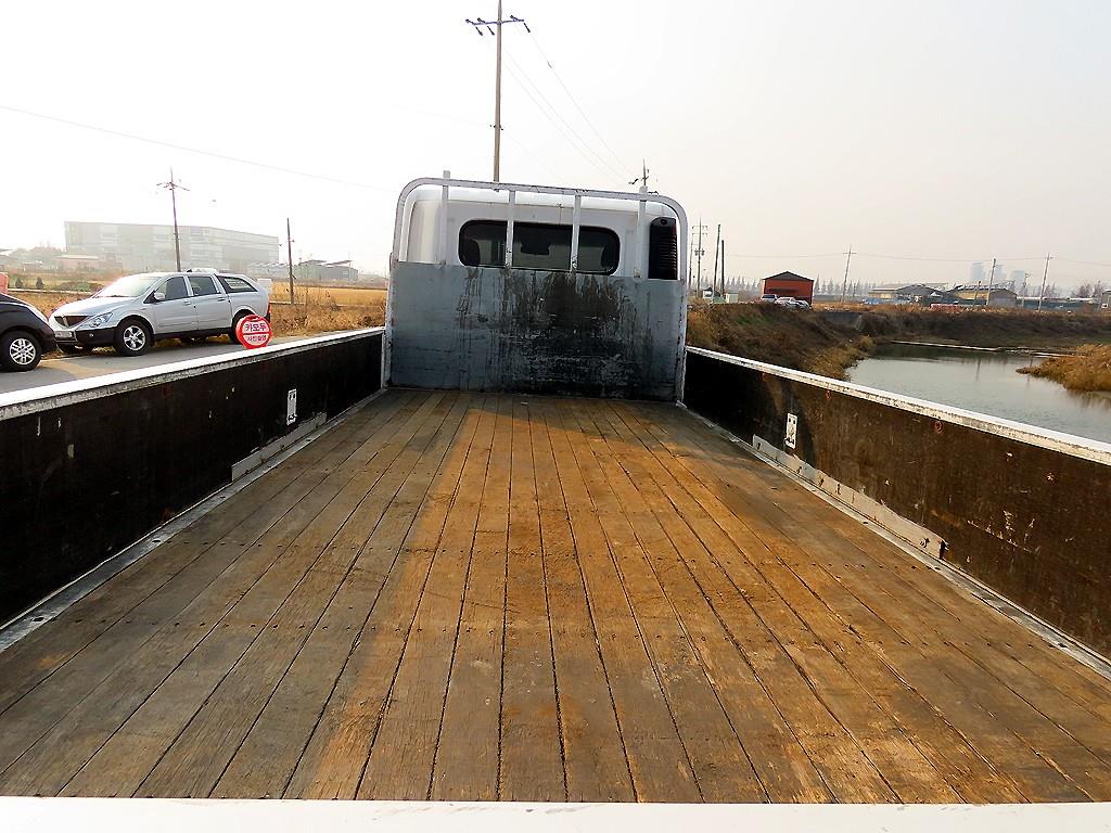 현대 올뉴마이티 2.5톤 카고 장축 3