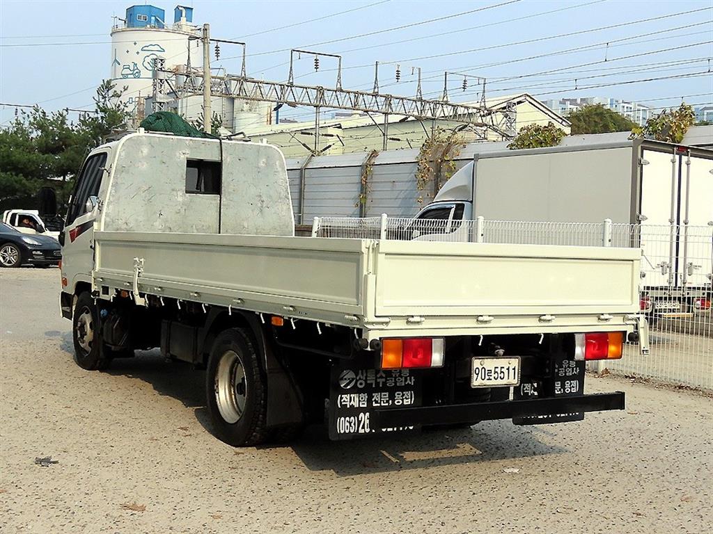 현대 마이티큐티 2.5톤 카고 2