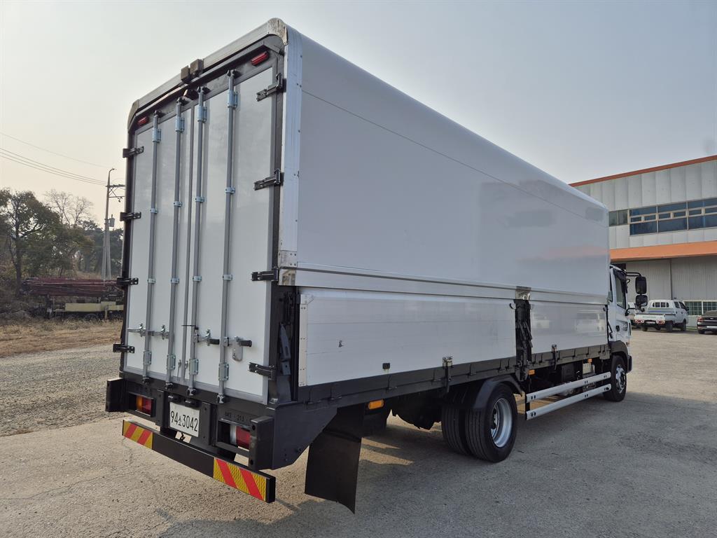 현대 메가트럭 280 단바리 윙바디 4.5톤 수동 3