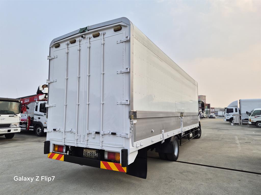 현대 메가트럭 250 단바리 윙바디 4.5톤 수동 2