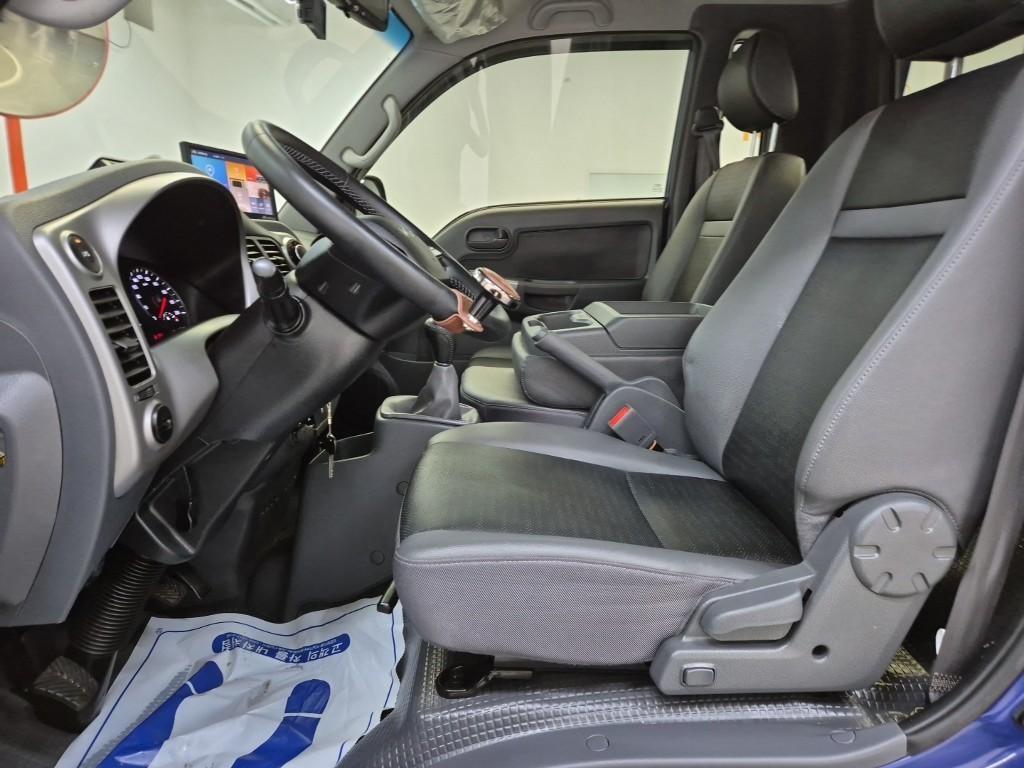 기아 봉고3 1톤 카고 LPG 9