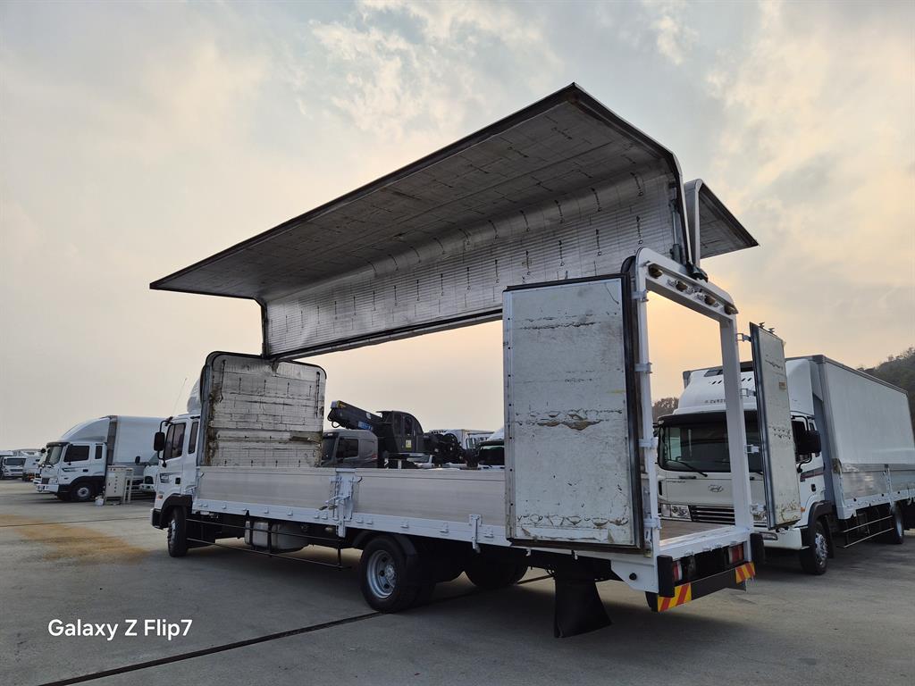 현대 메가트럭 250 단바리 윙바디 4.5톤 수동 13