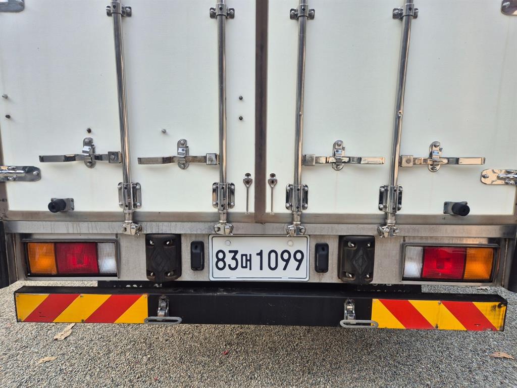 현대 메가트럭 윙바디 5톤 수동 4