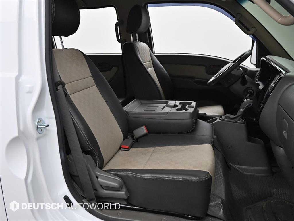 현대 포터2 1톤 카고 LPG 9