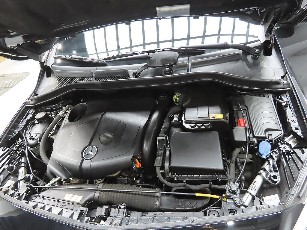 Mercedes-Benz B-Class B200 CDI BlueEfficiency Sport Pack 8