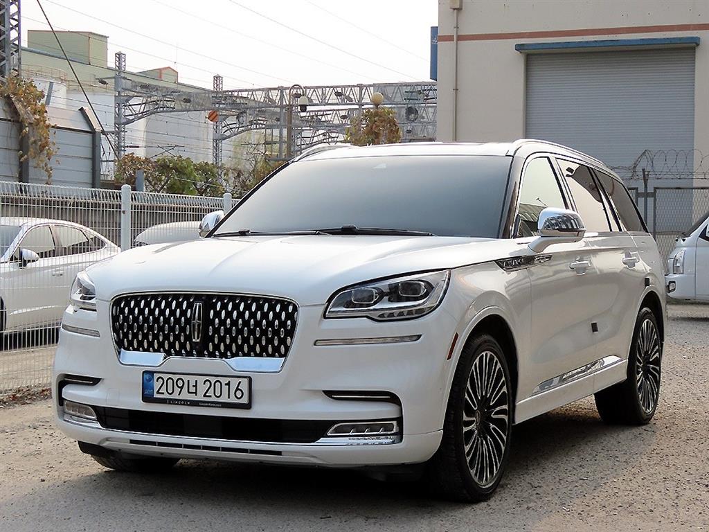 링컨 에비에이터 3.0 블랙라벨 AWD 사진 2/20