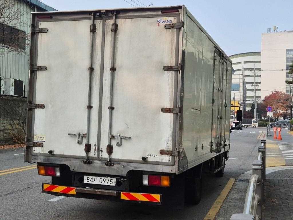 현대 올뉴마이티 3.5톤 냉동탑 2