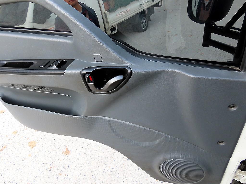 현대 마이티큐티 2.5톤 카고 10