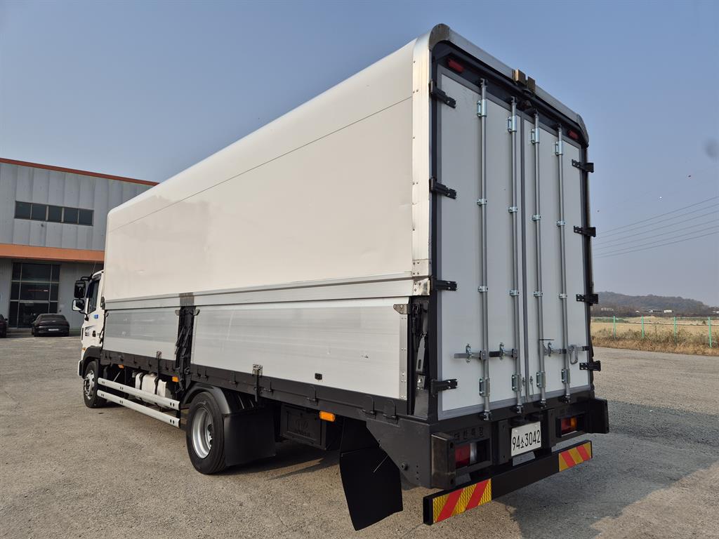 현대 메가트럭 280 단바리 윙바디 4.5톤 수동 5