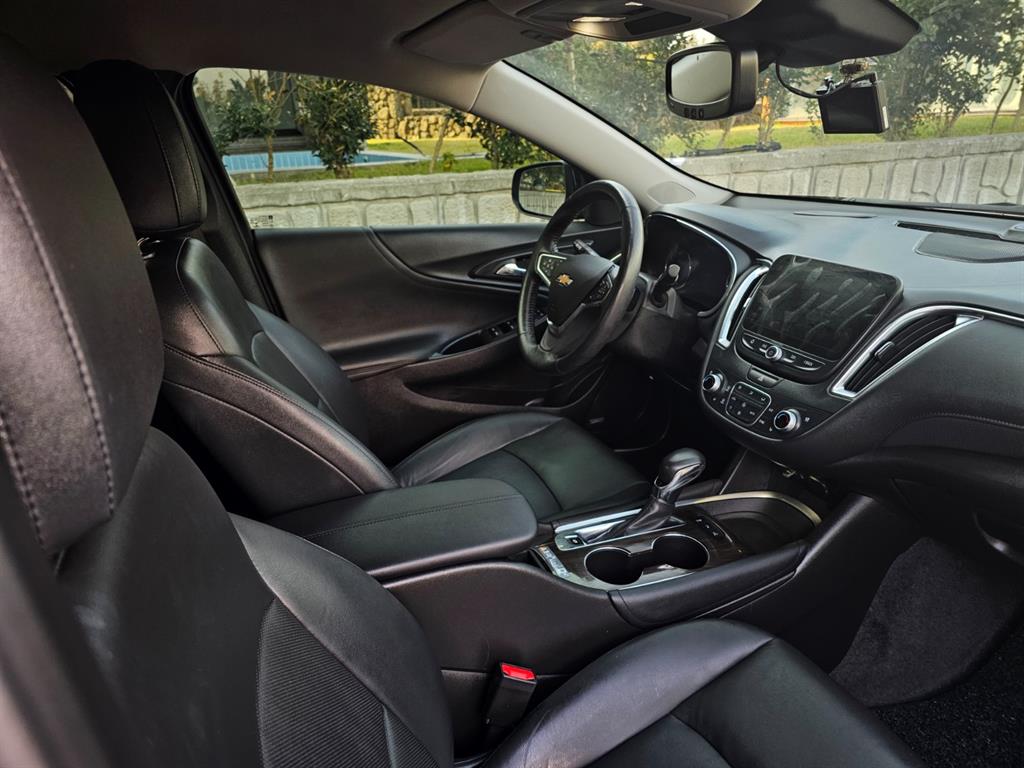 Chevrolet Malibu Gasoline 2.0 Turbo Redline 6