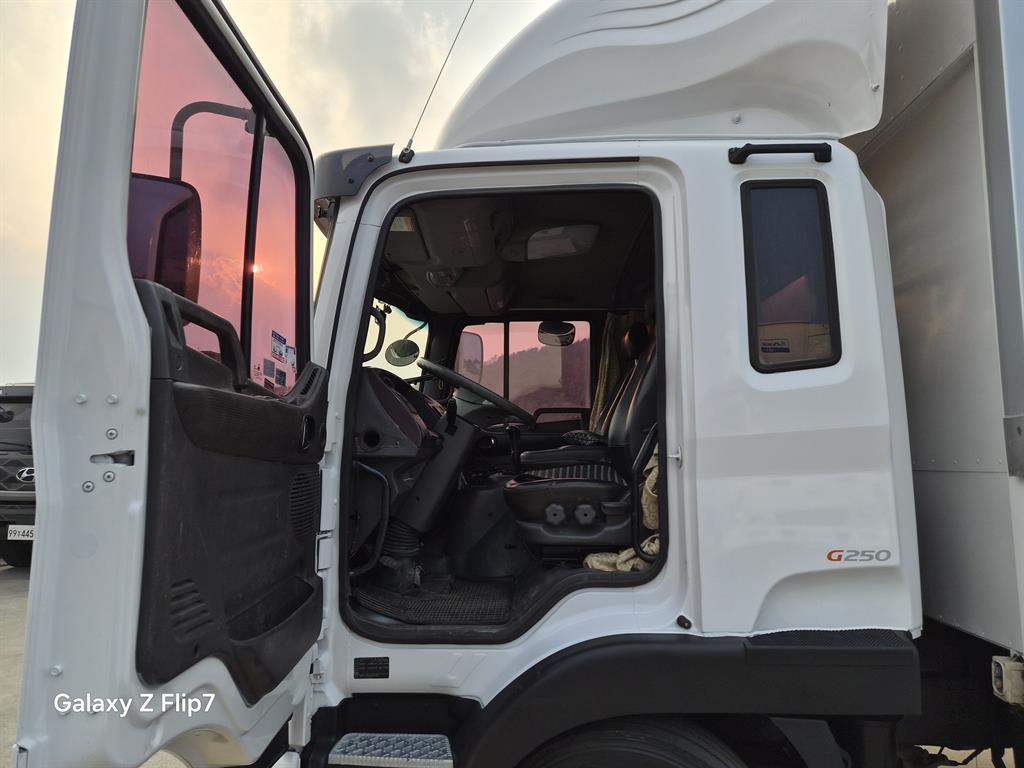 현대 메가트럭 250 단바리 윙바디 4.5톤 수동 16