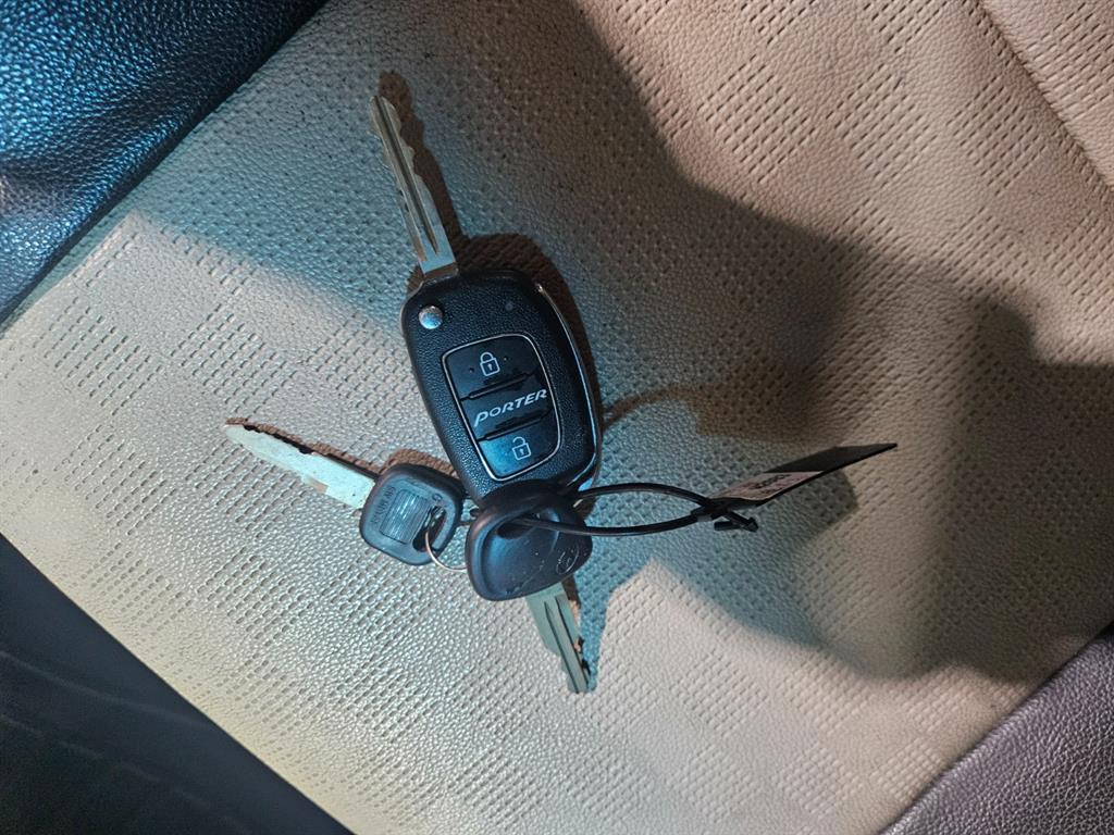 현대 포터2 1톤 냉동탑 슈퍼캡 16