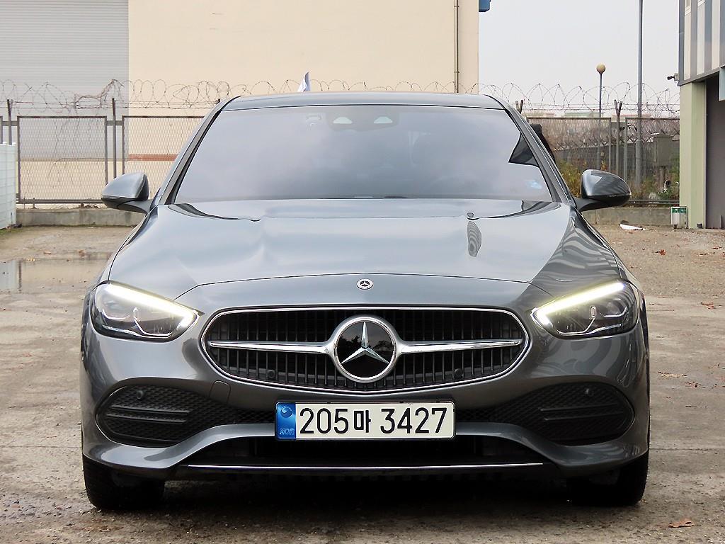 Mercedes-Benz C-Class C200 4MATIC Avantgarde