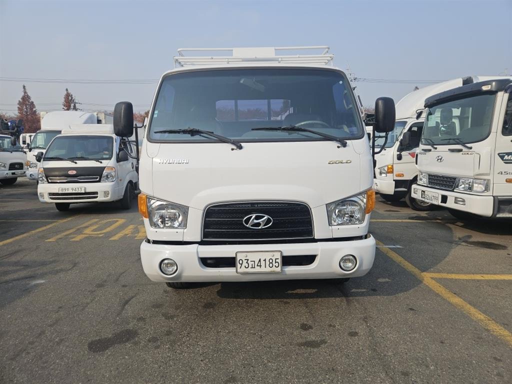 현대 이마이티 3.5톤 카고 슈퍼캡 1