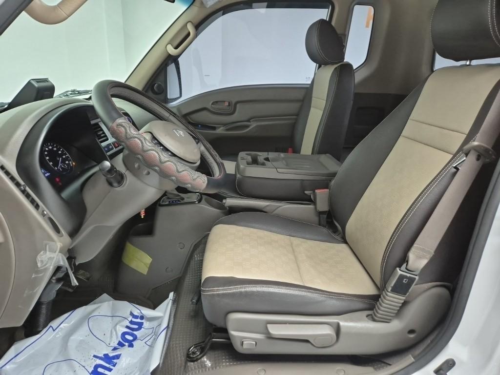 현대 포터2 1톤 카고 LPG 9