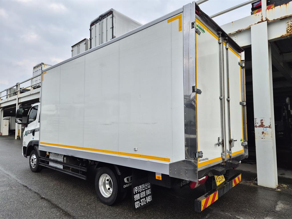 타타대우 더쎈 3.5톤 냉동탑 투냉 3