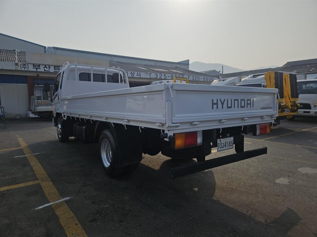 현대 이마이티 3.5톤 카고 슈퍼캡 2