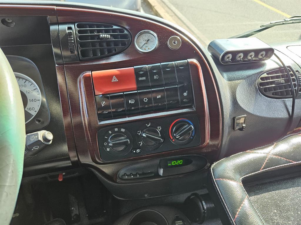 현대 메가트럭 250 카고 4.5톤 수동 9