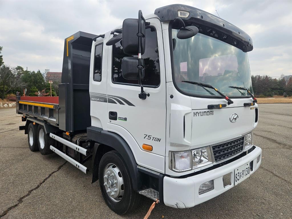 현대 메가트럭 화물덤프 7.5톤