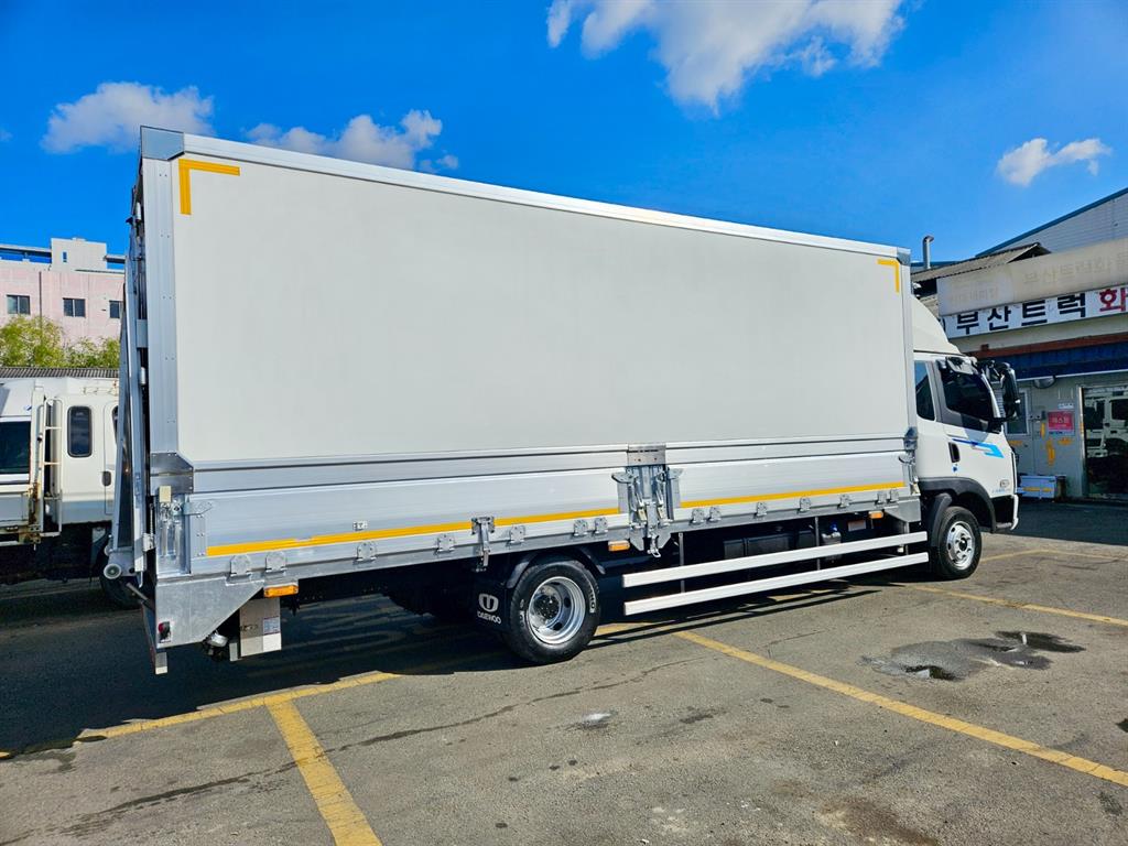 타타대우 더쎈 윙바디 3