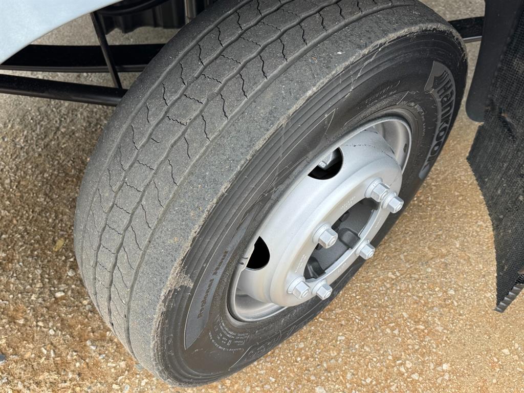 만 TGL 3.5톤 카고 17