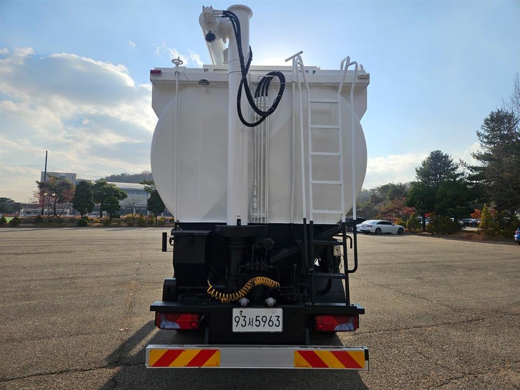 타타대우 프리마 14톤 사료운반차 6