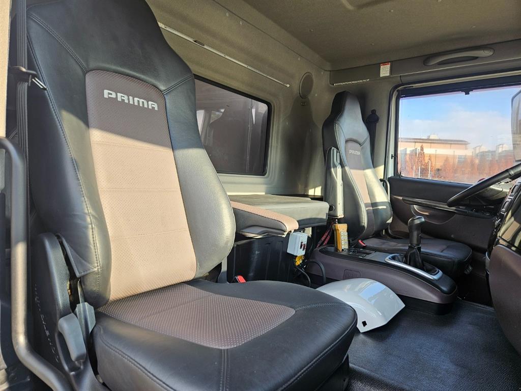 타타대우 프리마 14톤 사료운반차 12