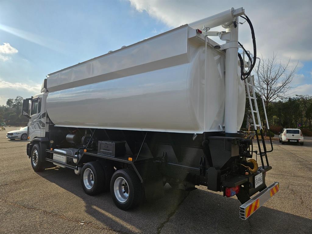 타타대우 프리마 14톤 사료운반차 4