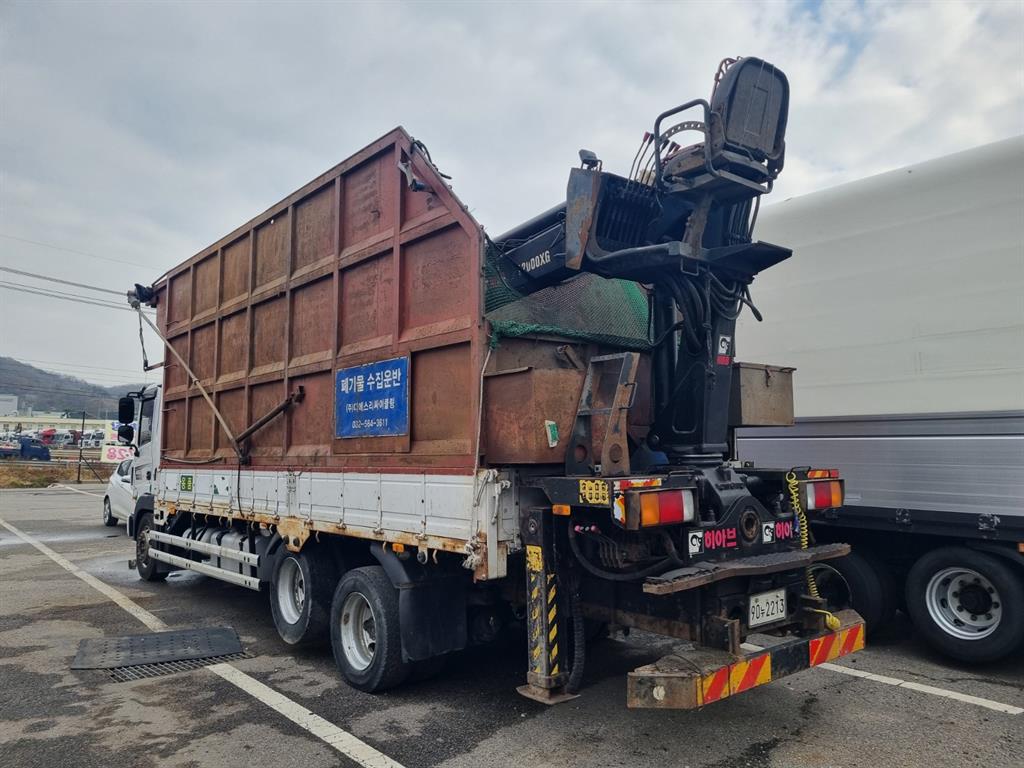 현대 메가트럭 집게차 5톤 수동 한성특장 2