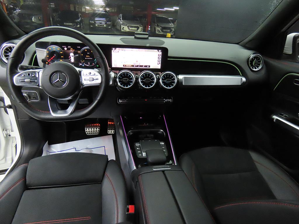 Mercedes-Benz GLB-Class GLB250 4MATIC 8