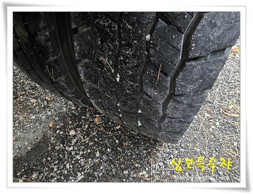 현대 음식물차 메가트럭 7.5톤 13