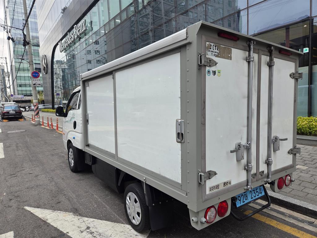 기아 봉고3 1톤 저상탑 전기 3