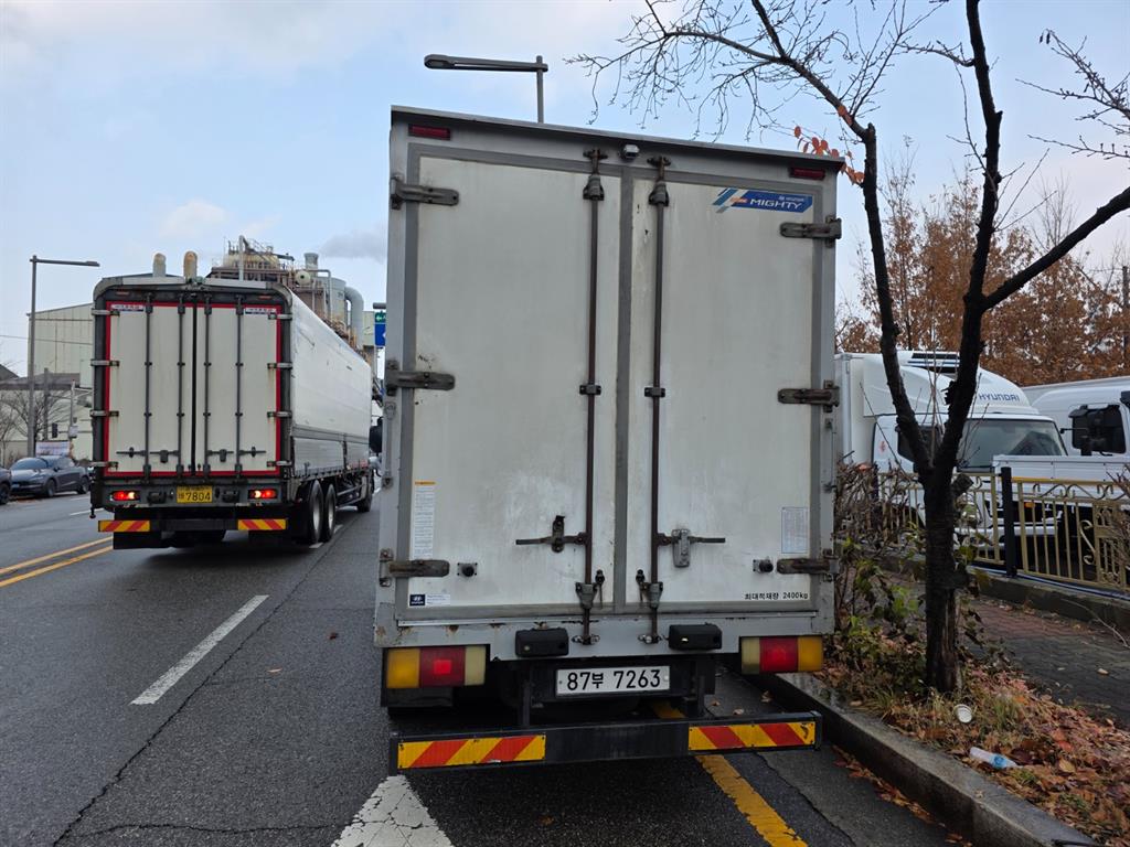 현대 올뉴마이티 2.5톤 냉동탑 3