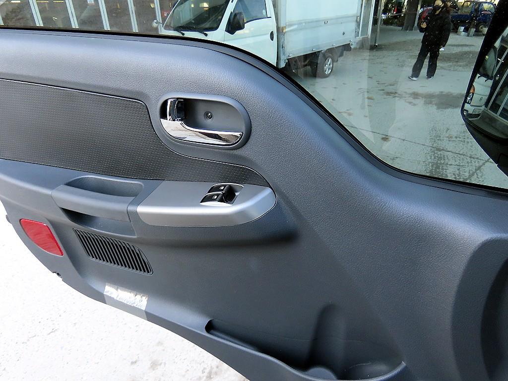 기아 봉고3 1.2톤 윙바디 LPG 11