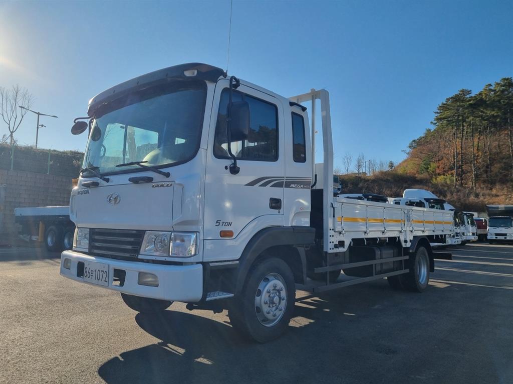 현대 메가트럭 단바리 카고 5톤 수동 8