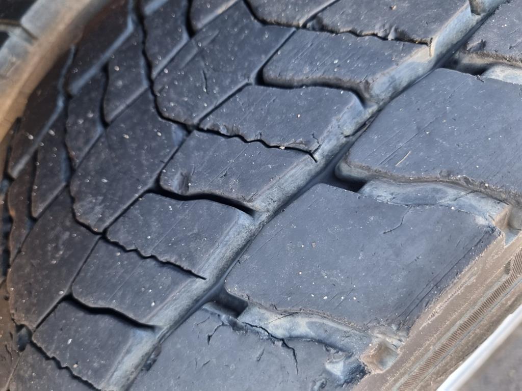 현대 메가트럭 단바리 카고 5톤 수동 13