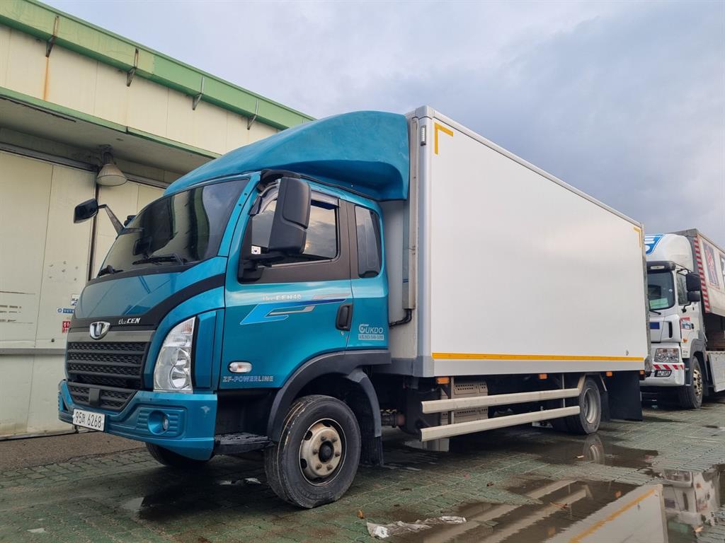 타타대우 더쎈 3.5톤 냉동탑 0