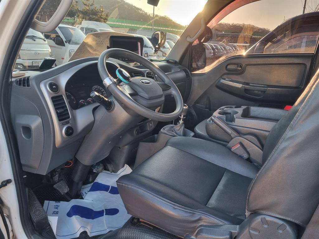 기아 봉고3 1톤 표준탑 5