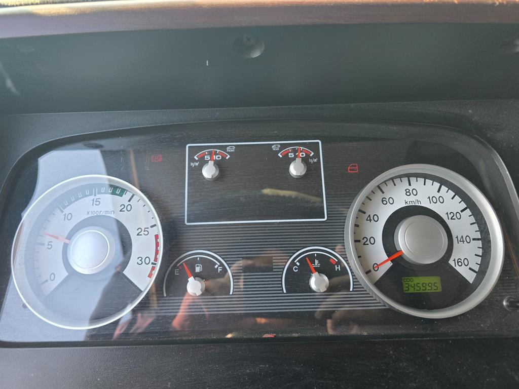 현대 메가트럭 270 단바리 카고 4.5톤 수동 9