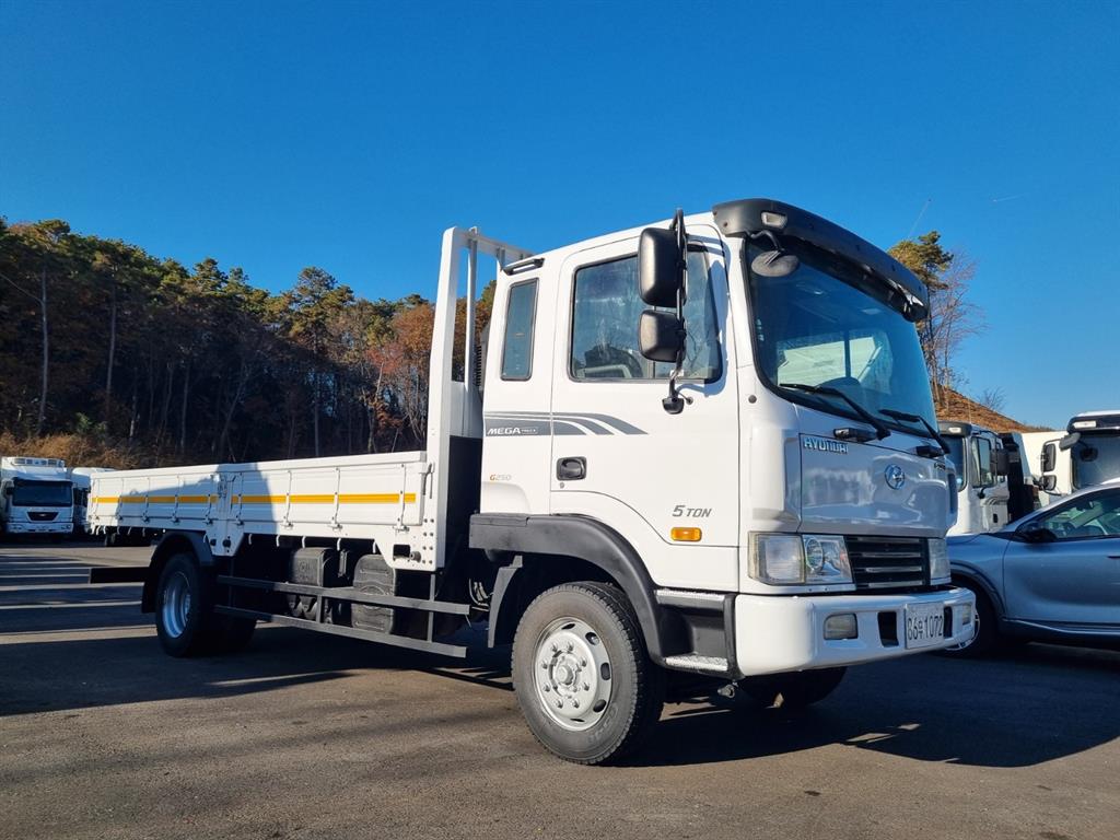 현대 메가트럭 단바리 카고 5톤 수동 1