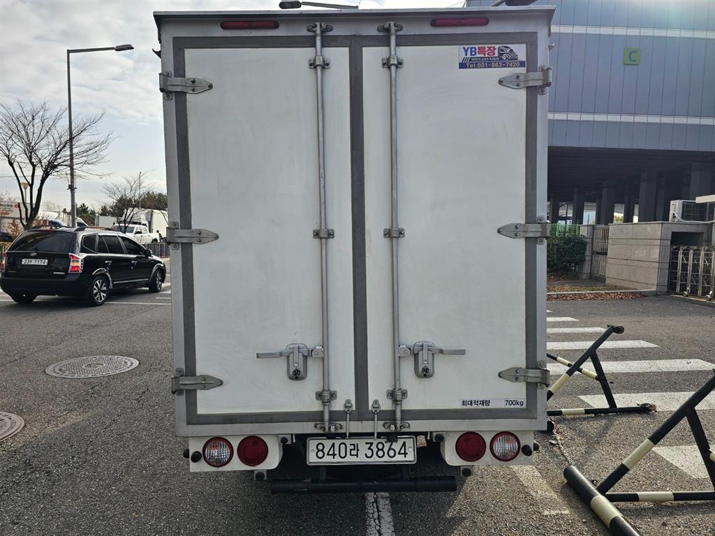 기아 봉고3 1톤 표준탑 2