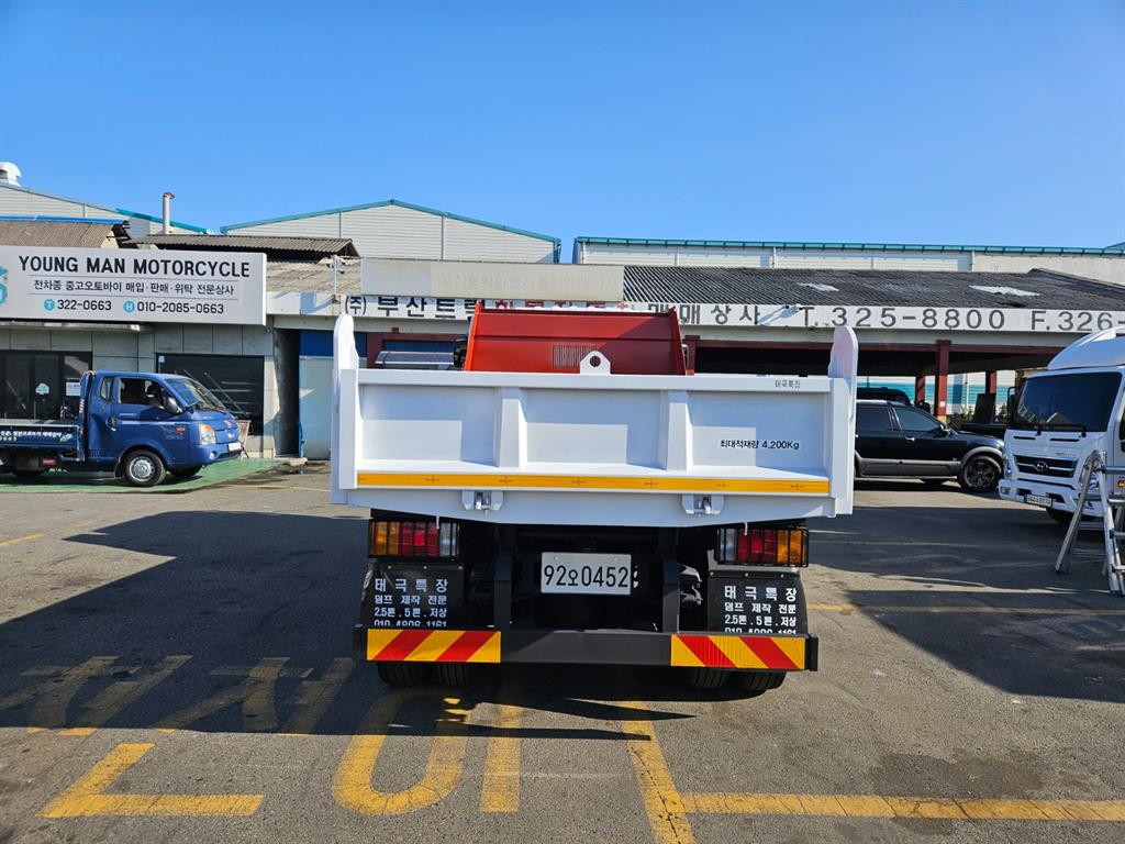 현대 메가트럭 화물덤프 5톤 3