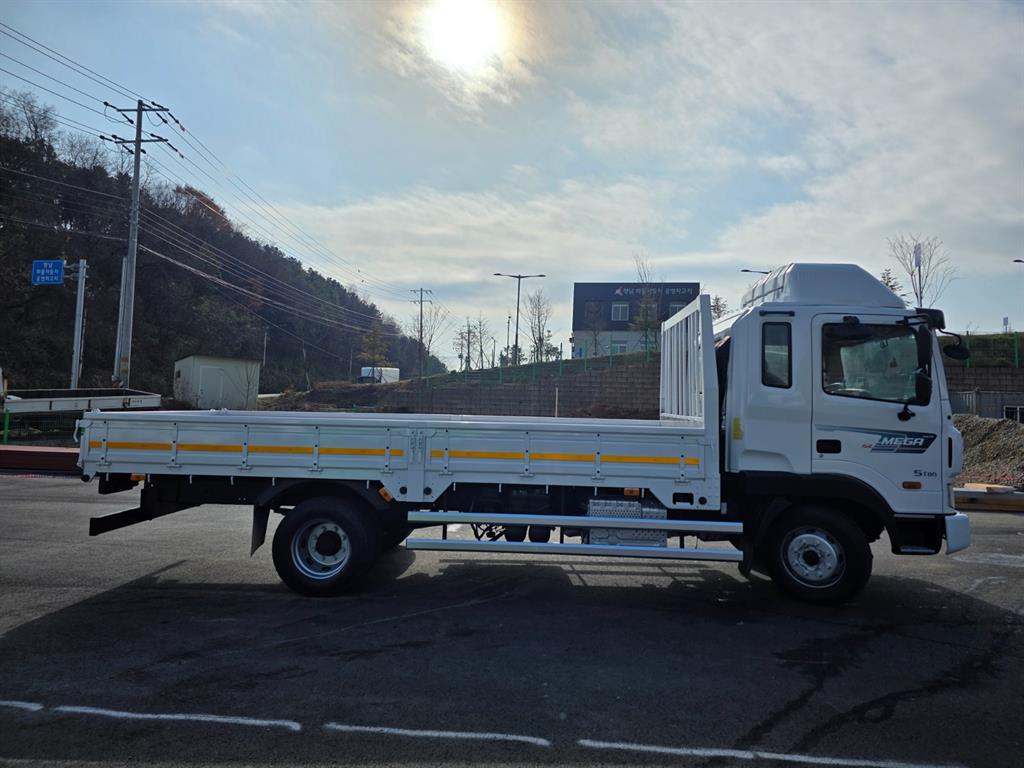 현대 메가트럭 단바리 카고 4.5톤 수동 2