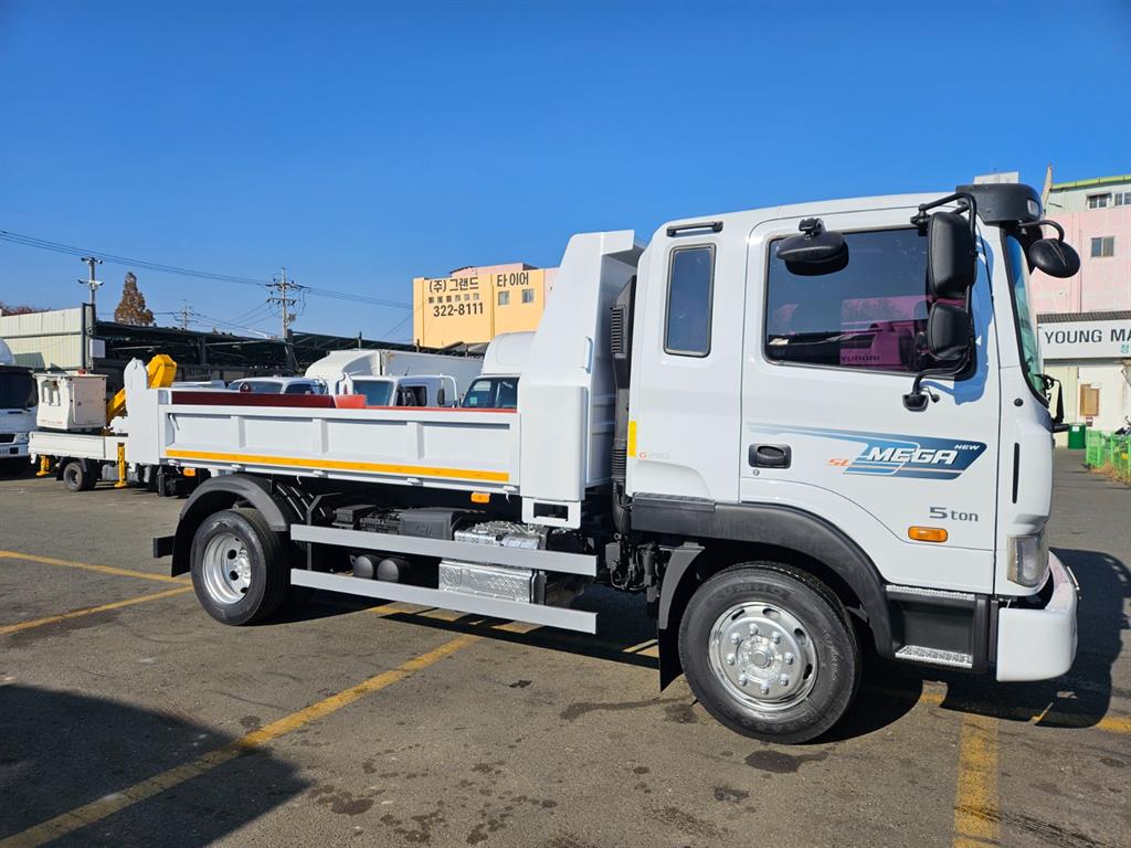 현대 메가트럭 화물덤프 5톤 0